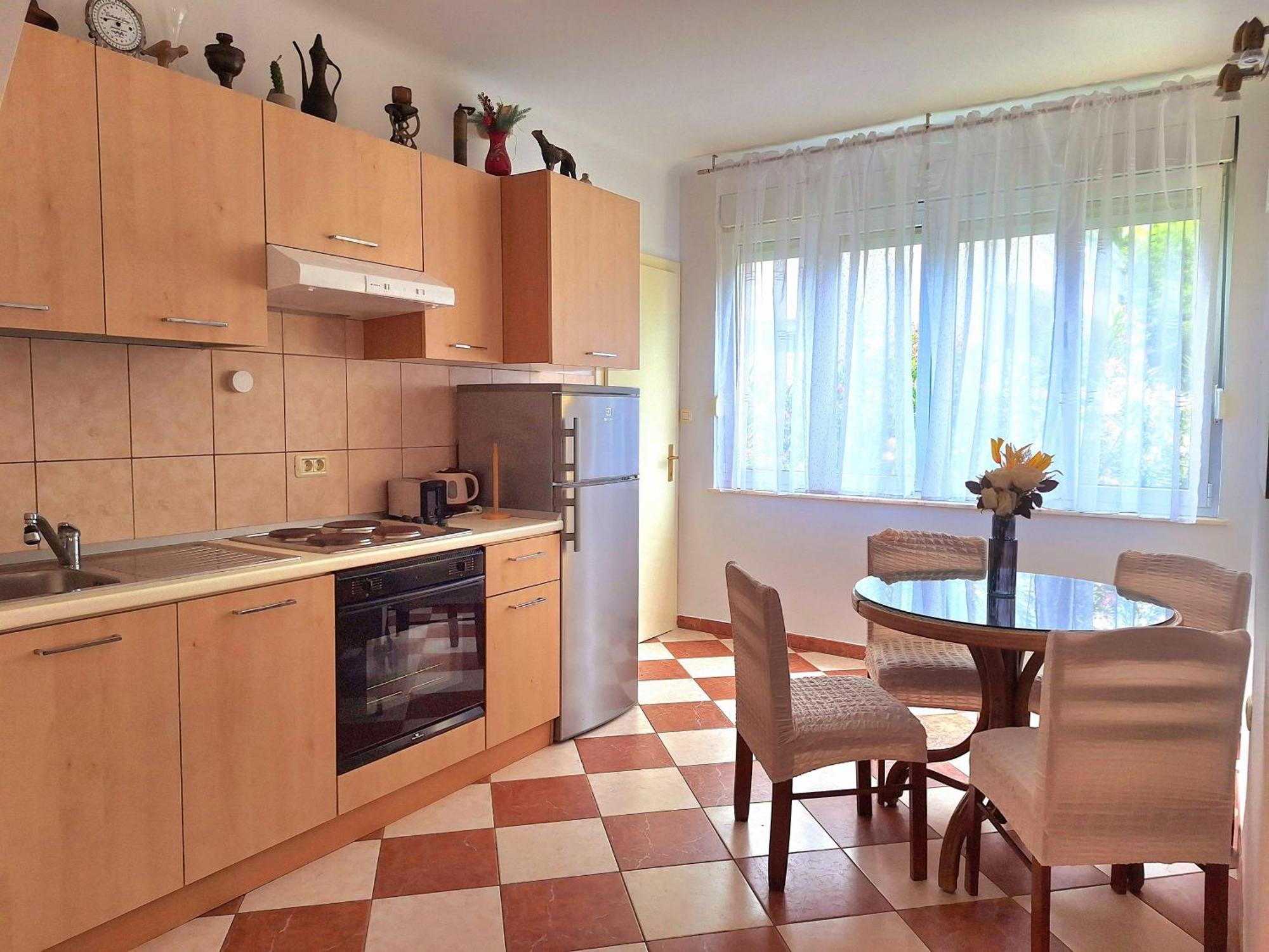 Sunny Center Apartment Split Chambre photo